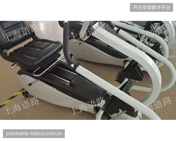 主场馆急救车位被商业广告牌强占，硬件布局缺陷如何迫使医疗应急陷入僵局